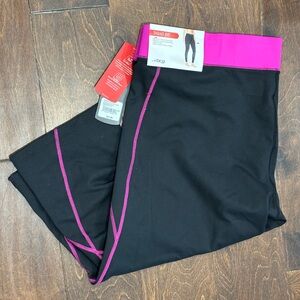 BCG Black and Pink Capris